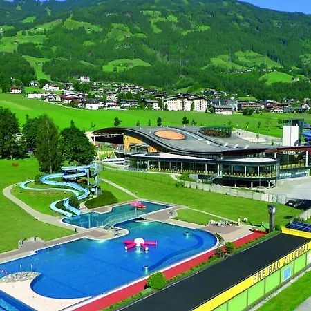 公寓 Tobias 齐勒河谷采尔